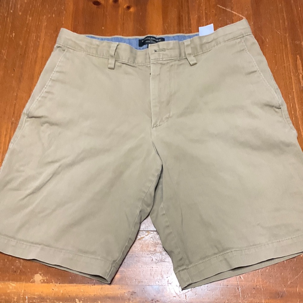Banana republic Khaki shorts